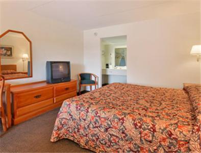 Hotel Ramada Ltd. Conference Center Tifton Habitación foto